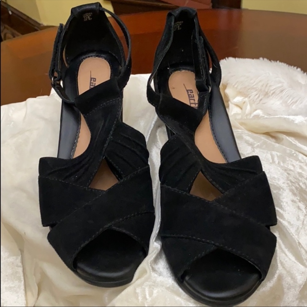 Gorgeous Earth Sandals